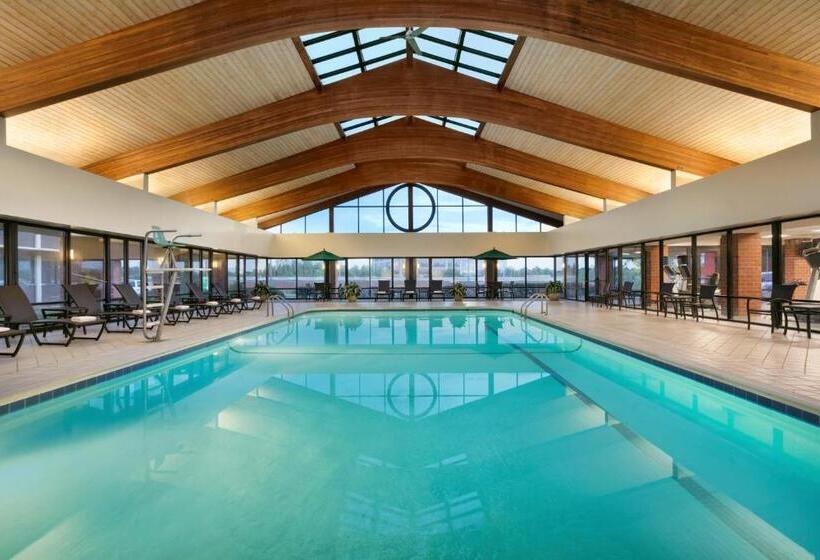 Отель Holiday Inn Washington Dulles International Airport, An Ihg