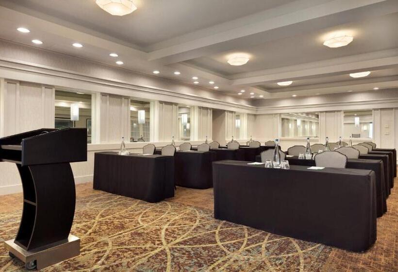 Отель Holiday Inn Washington Dulles International Airport, An Ihg