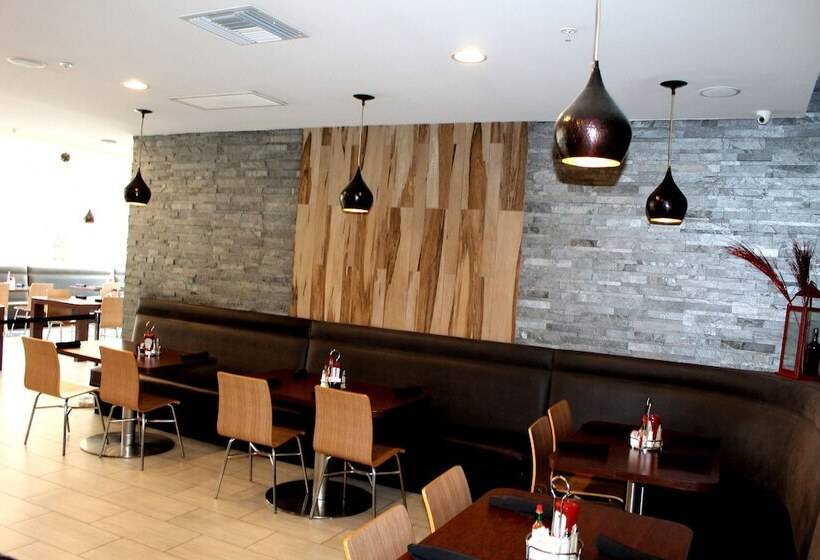 ホテル Holiday Inn West Covina, An Ihg