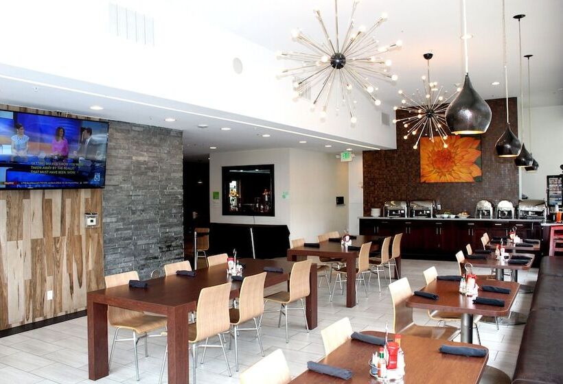 ホテル Holiday Inn West Covina, An Ihg