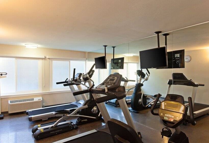 בית מלון כפרי Holiday Inn West Covina, An Ihg