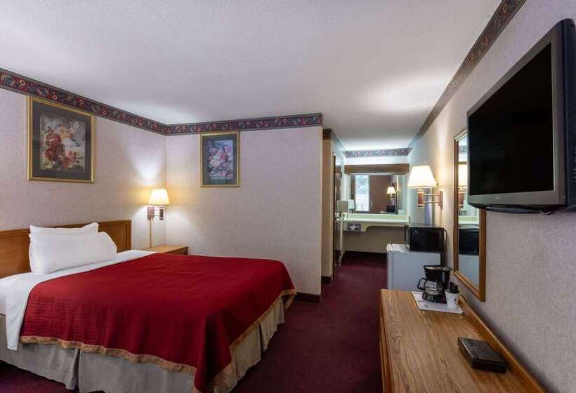 Howard Johnson Hotel & Conference Center By Wyndham Salem