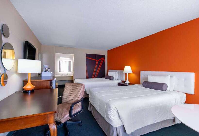 Howard Johnson Hotel & Conference Center By Wyndham Salem