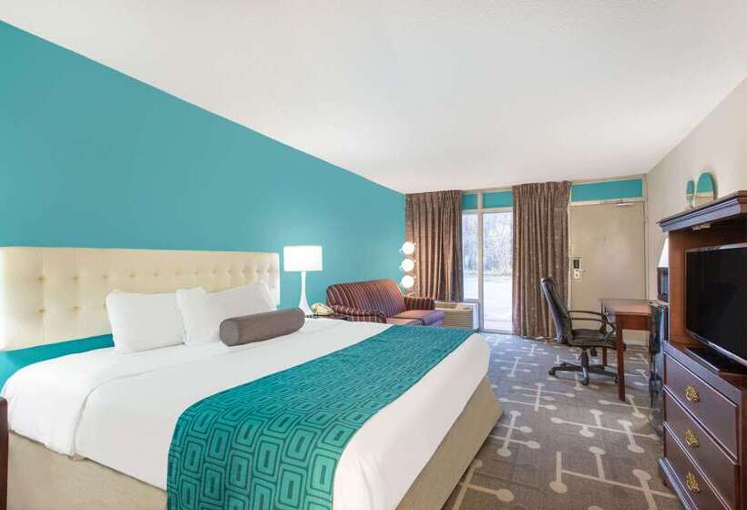 فندق Howard Johnson By Wyndham Albany