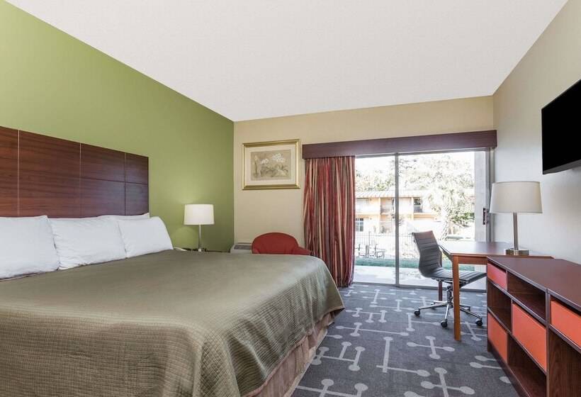 호텔 Howard Johnson By Wyndham Athens