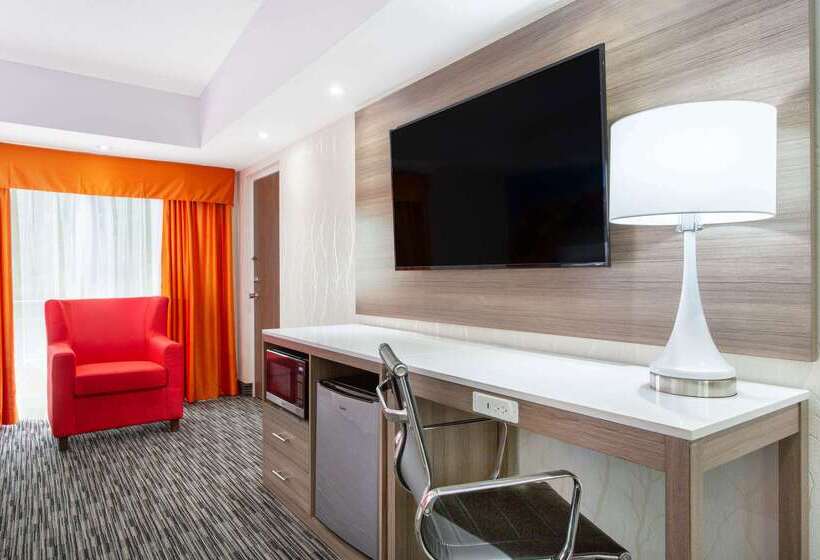 فندق Howard Johnson By Wyndham Harrisburg