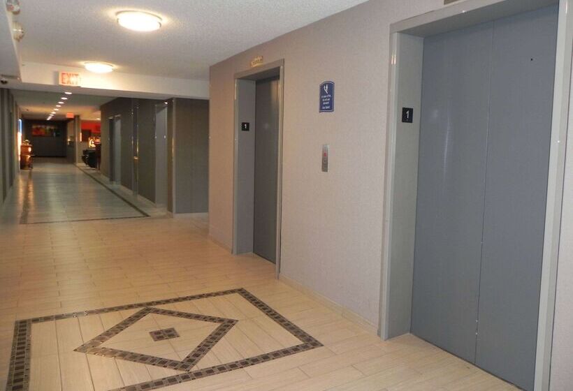 Отель Howard Johnson By Wyndham Lexington