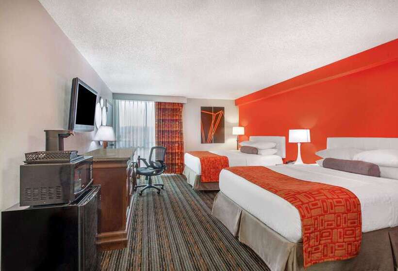 Отель Howard Johnson By Wyndham Lexington