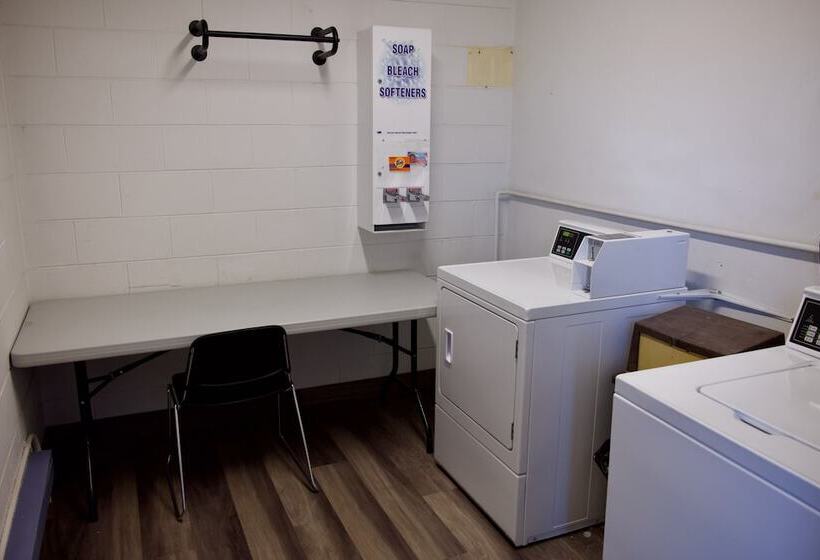 Отель Howard Johnson By Wyndham Lexington