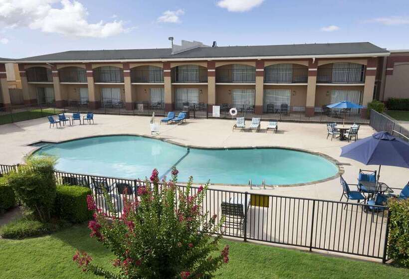 فندق Howard Johnson By Wyndham Oklahoma City Okc Airport, Fairgrounds, I40