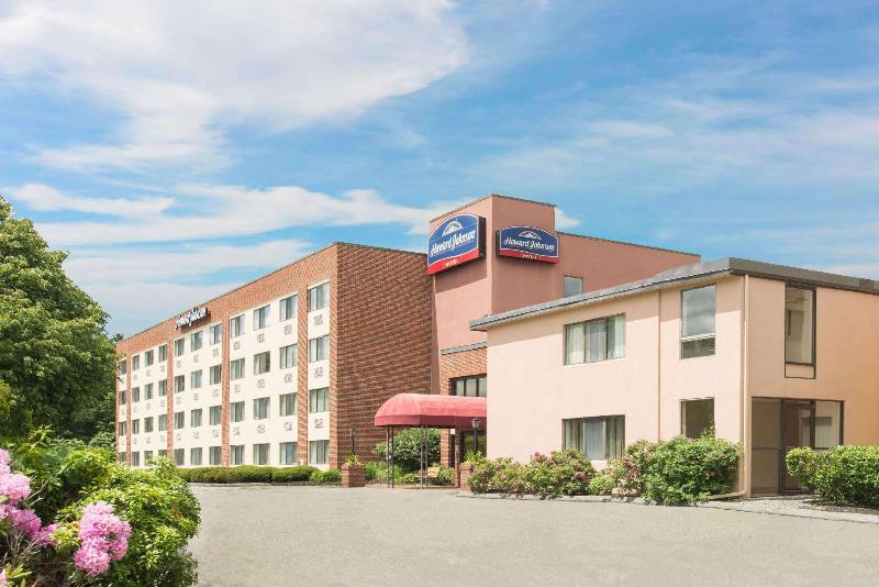 호텔 Howard Johnson  By Wyndham South Portland