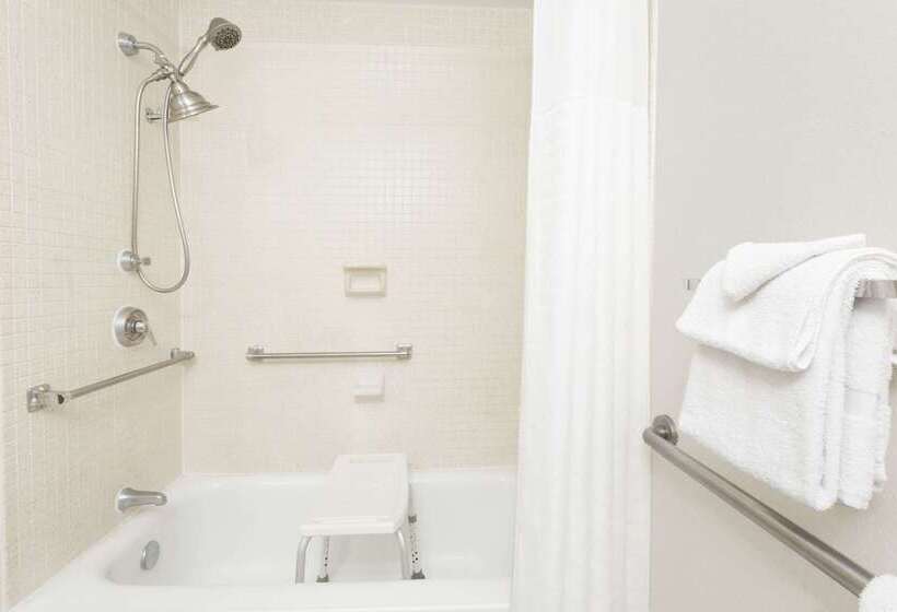 فندق Howard Johnson By Wyndham Vero Beach / Downtown