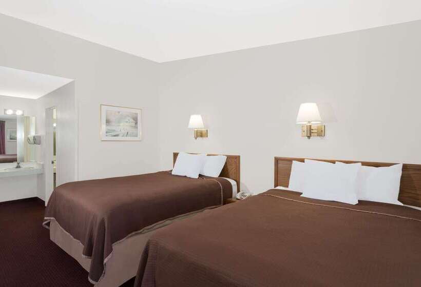 ホテル Howard Johnson By Wyndham Vero Beach / Downtown