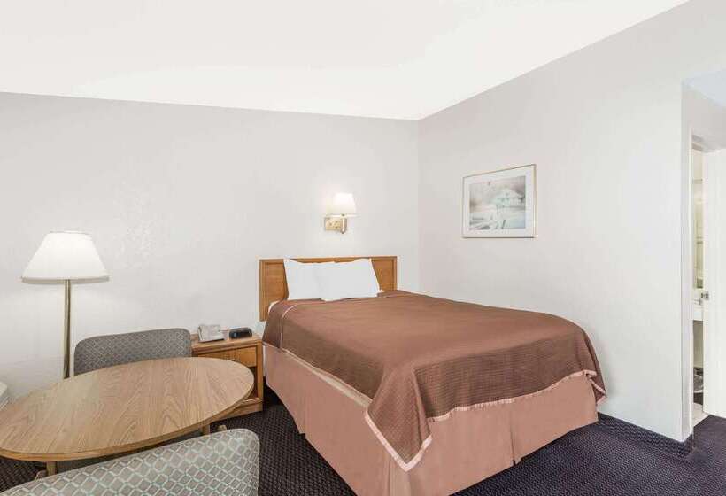 فندق Howard Johnson By Wyndham Vero Beach / Downtown