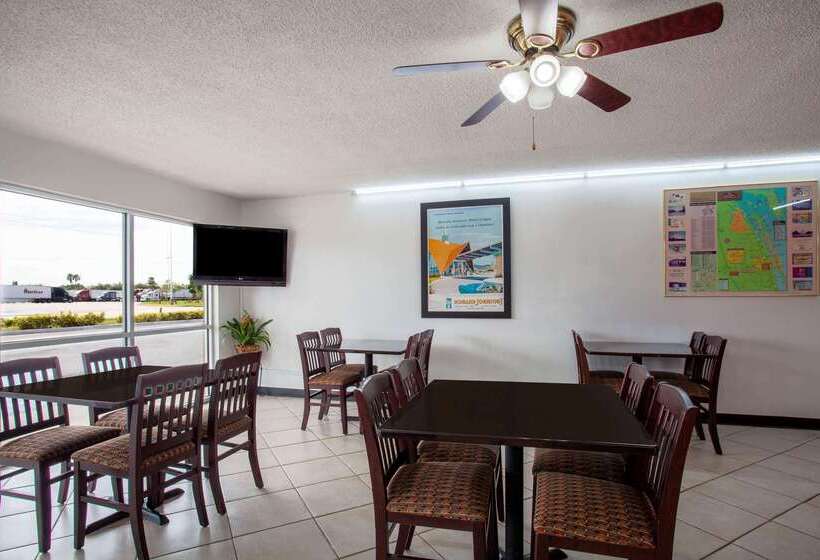 فندق Howard Johnson By Wyndham Vero Beach/i95