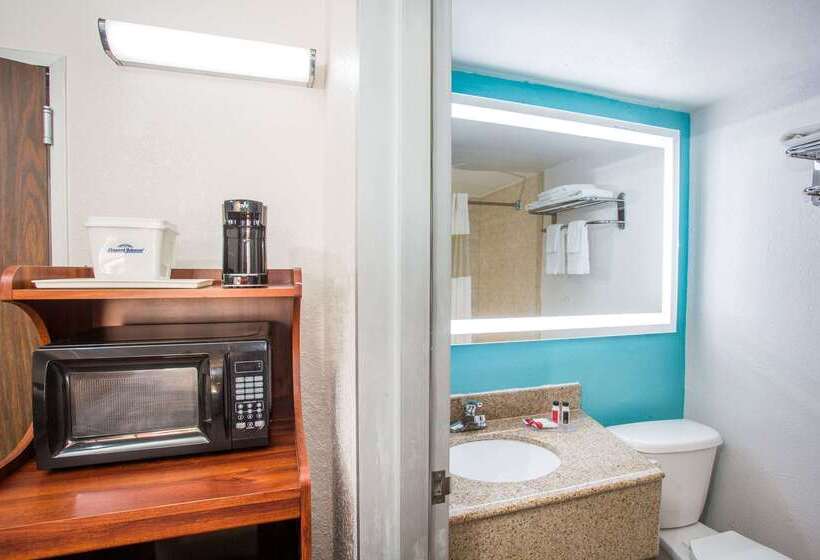 فندق Howard Johnson By Wyndham Winter Haven Fl