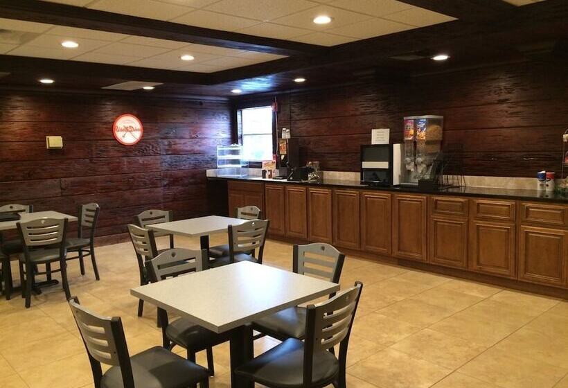 فندق Howard Johnson By Wyndham Winter Haven Fl