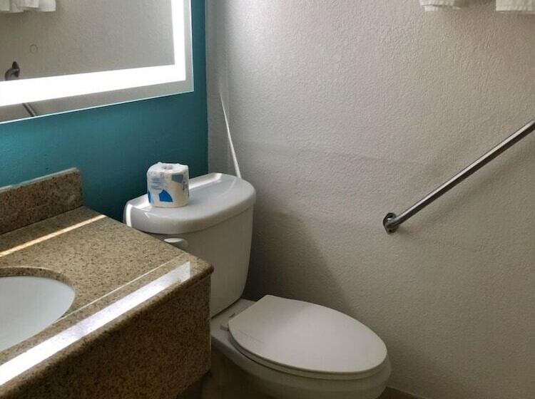 فندق Howard Johnson By Wyndham Winter Haven Fl