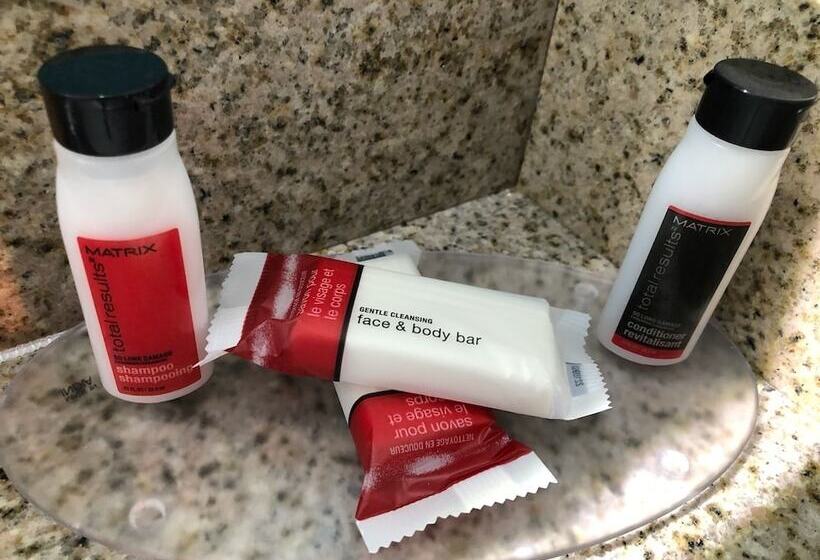 فندق Howard Johnson By Wyndham Winter Haven Fl