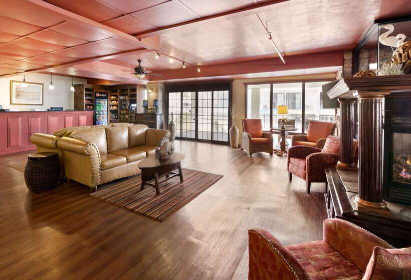 فندق Howard Johnson Plaza  By Wyndham Ocean City Oceanfront