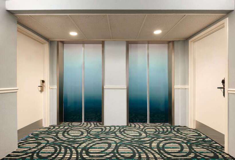 فندق Howard Johnson Plaza  By Wyndham Ocean City Oceanfront