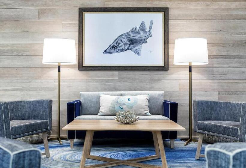 فندق Hutchinson Shores Resort & Spa