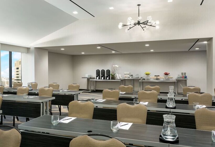 Отель Hyatt Regency Bethesda Near Washington D.c