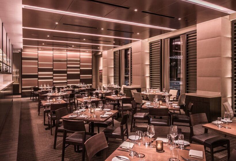 هتل Hyatt Regency Chicago