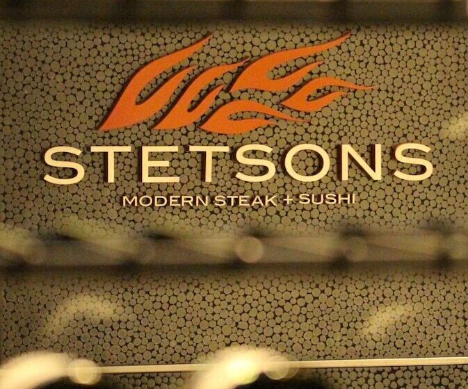 هتل Hyatt Regency Chicago