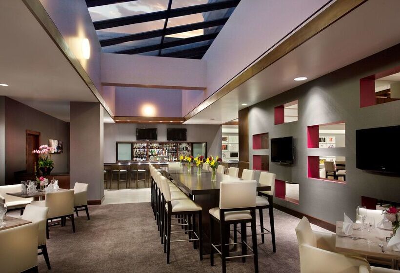 هتل Hyatt Regency Deerfield