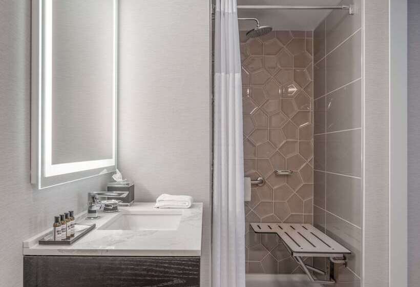 هتل Hyatt Regency Deerfield