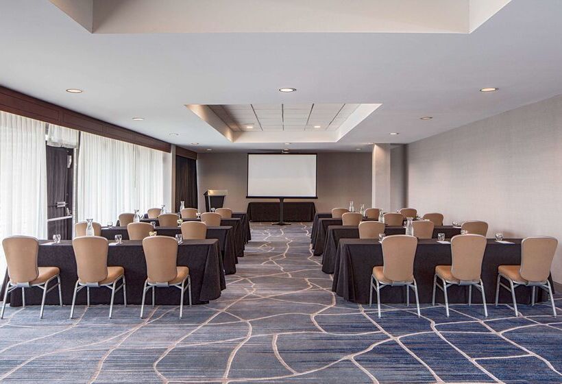 Sonesta Hotel Houston Iah Airport