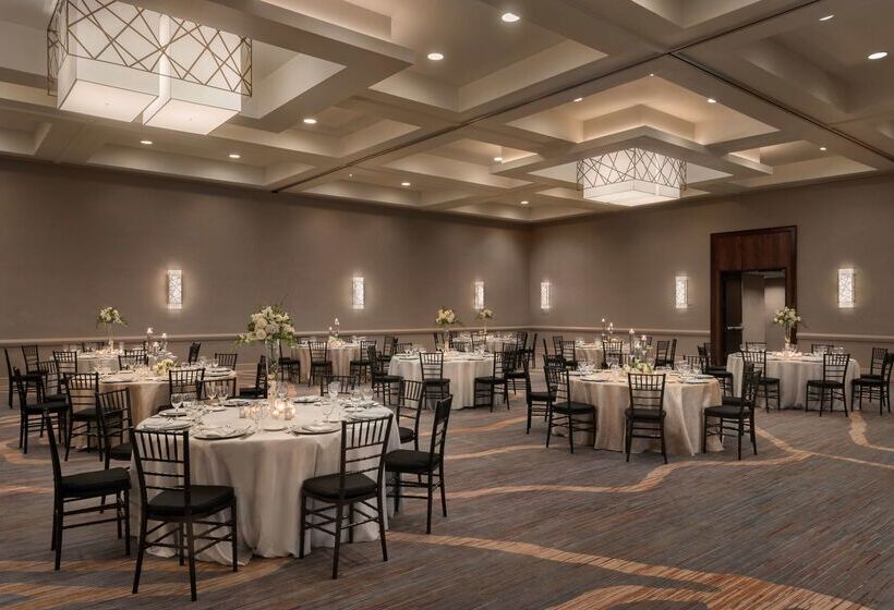 Отель Hyatt Regency Louisville