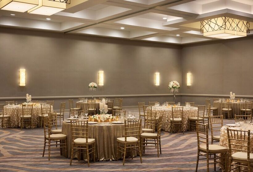 Отель Hyatt Regency Louisville