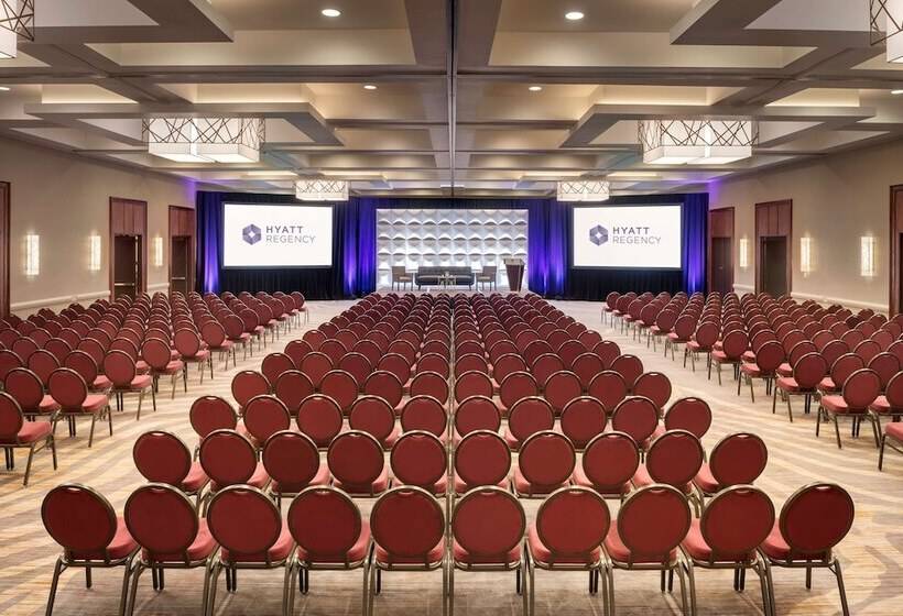 Отель Hyatt Regency Louisville