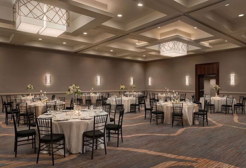 Отель Hyatt Regency Louisville