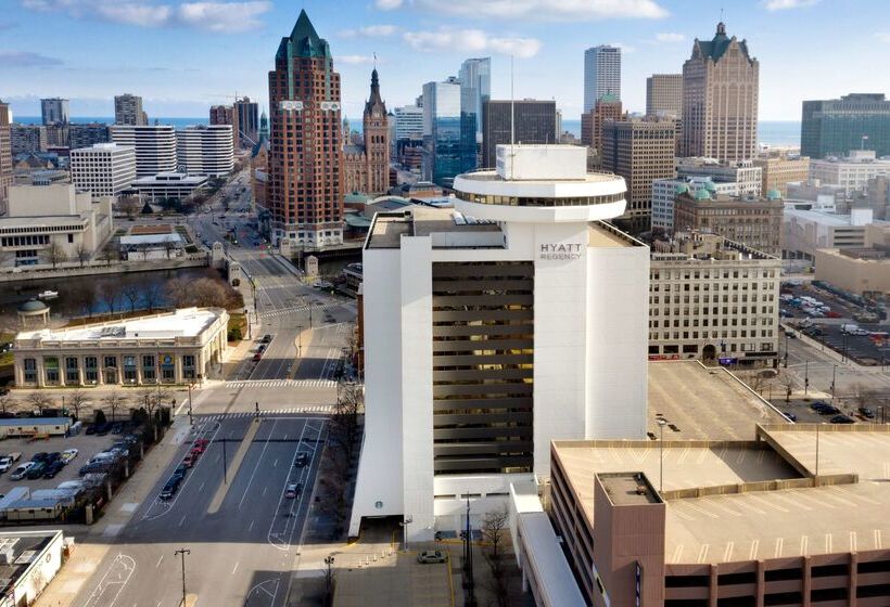 هتل Hyatt Regency Milwaukee