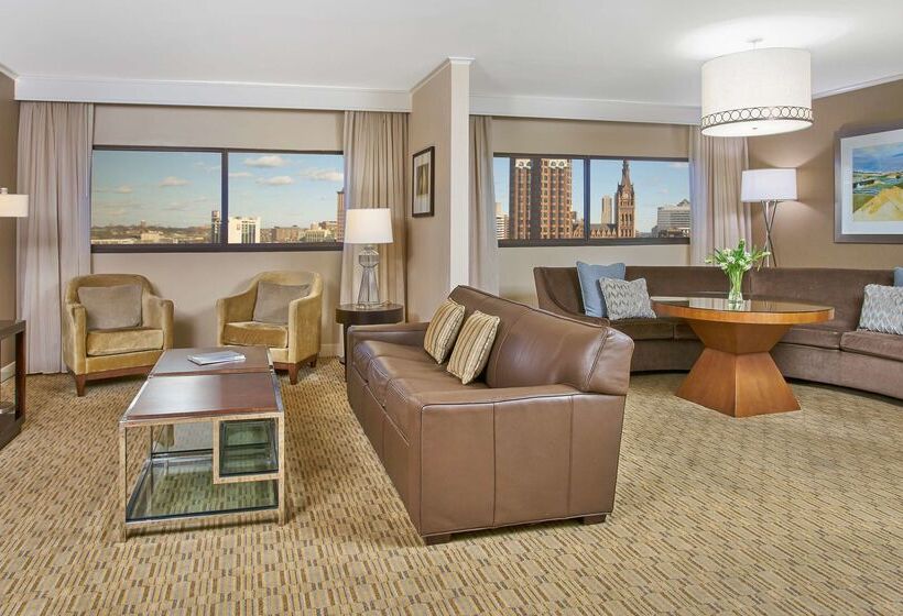 هتل Hyatt Regency Milwaukee