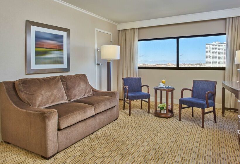 هتل Hyatt Regency Milwaukee