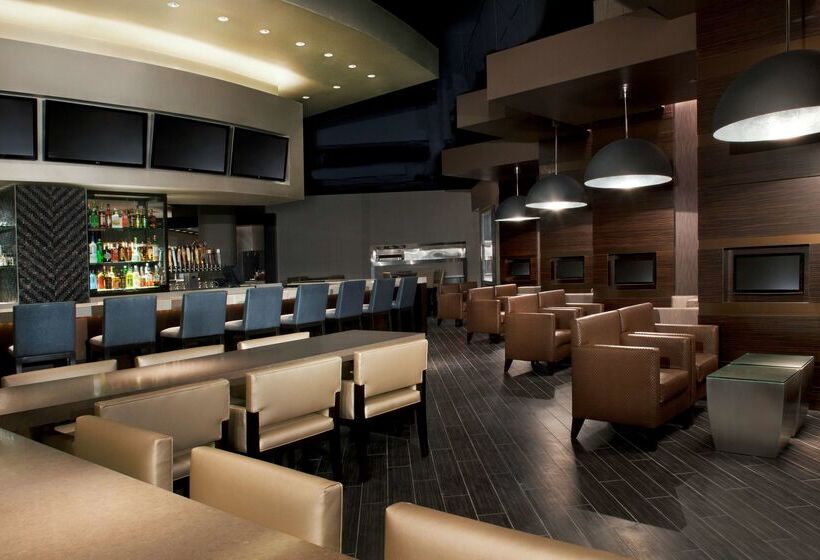 هتل Hyatt Regency New Orleans