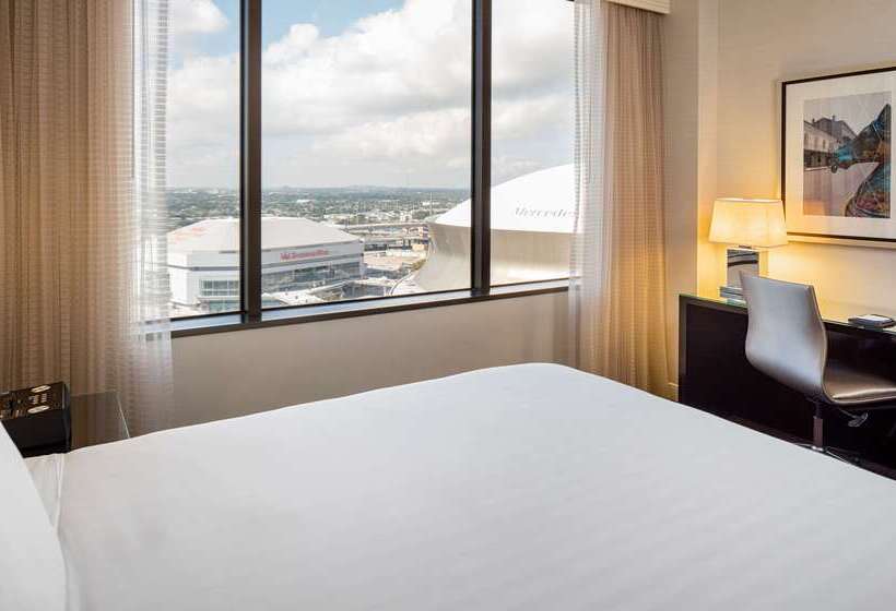 هتل Hyatt Regency New Orleans