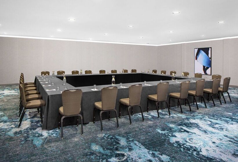 فندق Hyatt Regency Newport Beach