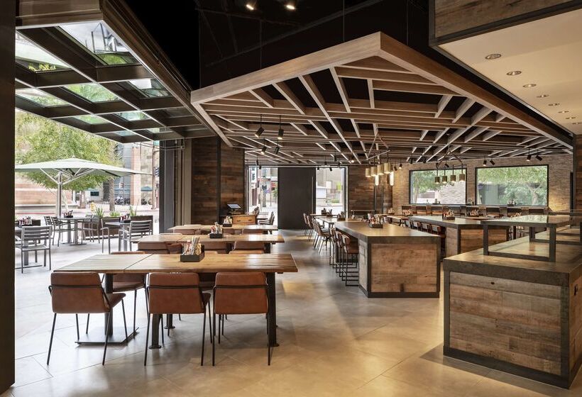 Отель Hyatt Regency Phoenix