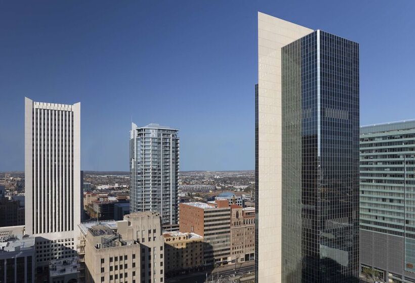 Отель Hyatt Regency Phoenix