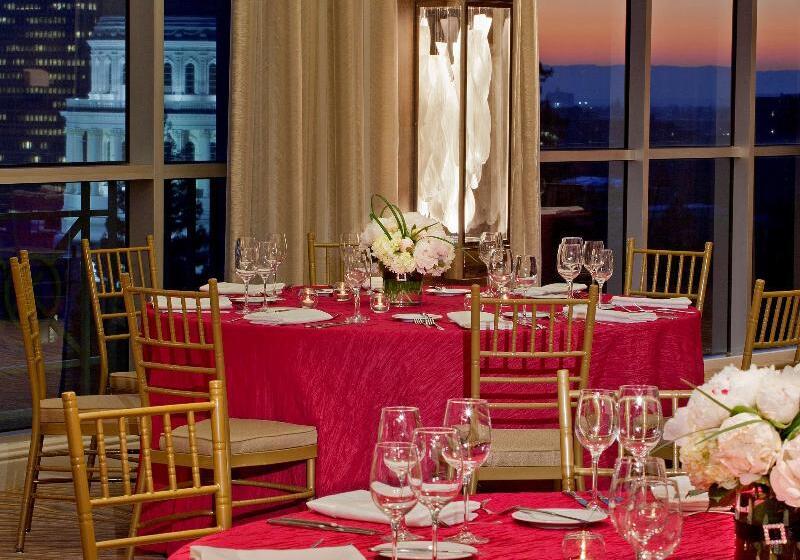 Отель Hyatt Regency Sacramento