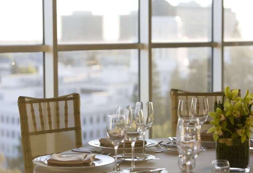 Отель Hyatt Regency Sacramento