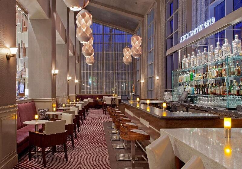 Отель Hyatt Regency Sacramento