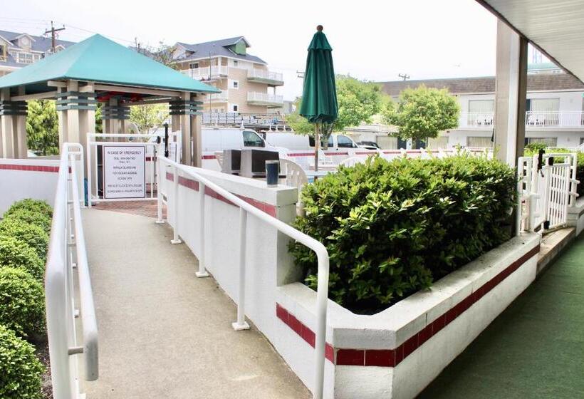 فندق Impala Island Inn