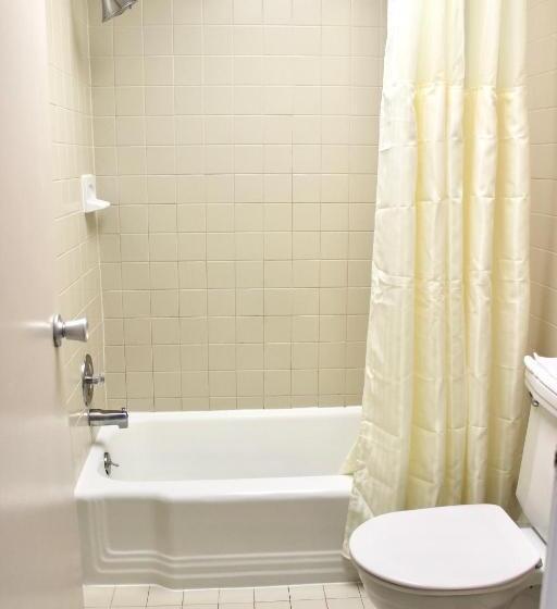 فندق Impala Island Inn