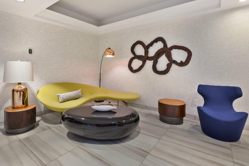 בית מלון כפרי Indigo Rochester Mayo Clinic Area